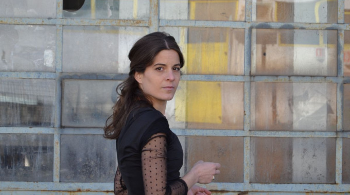 “Planet Labirinto”, nuovo singolo di Claudia Buzzetti. Partecipano i fratelli Ferrari (Verdena)