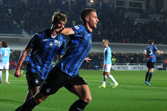 Cronaca di Atalanta-Lazio, De Ketelaere in cattedra fa segnare Pasalic e ne insacca due (3-1)
