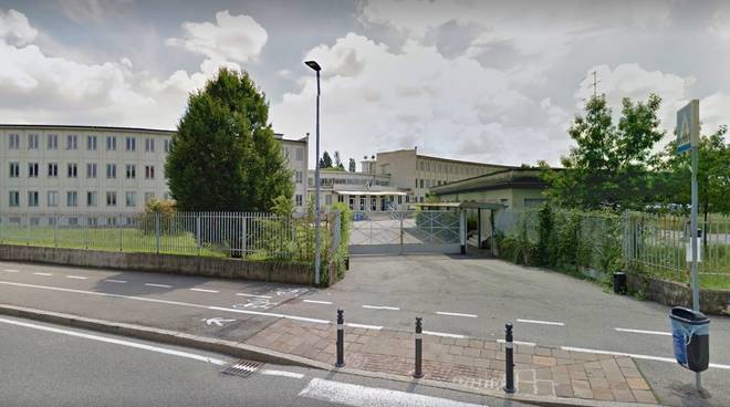 Trenta computer rubati nella notte all’Istituto Belotti