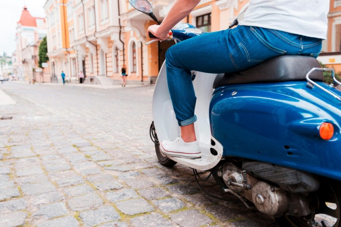 Tutti i vantaggi di un noleggio scooter a lungo termine