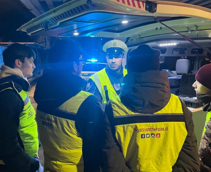 Due donne picchiate, una dal figlio di undici anni: soccorse dalla polizia locale