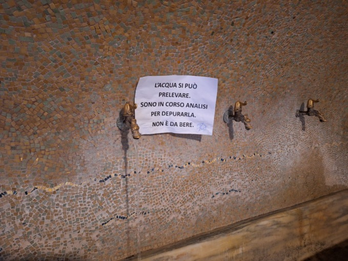 Caravaggio, l’acqua del Santuario di Santa Maria del Fonte «non si può bere»