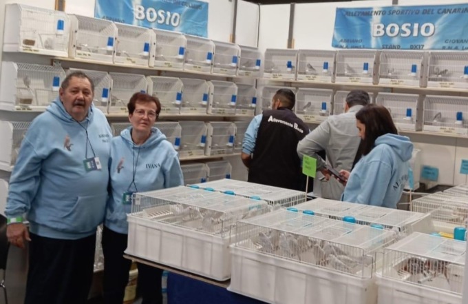 Pioggia d’oro per i canarini di Peia: la famiglia Bosio eccelle al Mondiale
