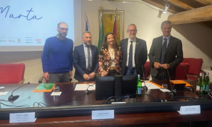 Raddoppio ferroviario, per l'assessore Lucente «il servizio dei bus sostitutivi è efficace»