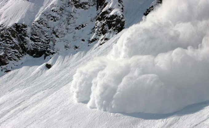 Rischio valanghe ancora alto sulle Orobie, nuove nevicate oggi e domani