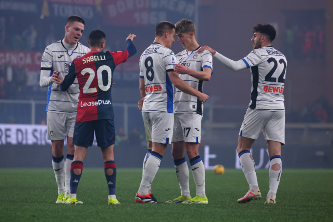 L’Atalanta sbanca Genova, vince 4-1 (con due perle) e consolida il quarto posto