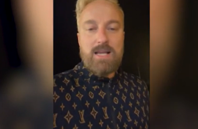 Allarme bomba a Sanremo, il racconto di Francesco Facchinetti: «Stanno uscendo tutti»