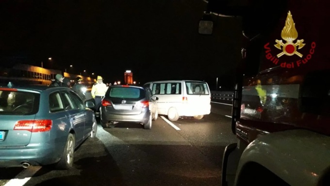 Grave incidente sull’A4 fra Dalmine e Bergamo, un morto e diversi feriti