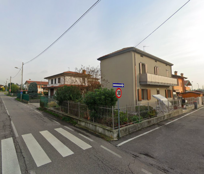 Scontro tra auto e moto a Brembate Sopra: in gravi condizioni un meccanico di 23 anni