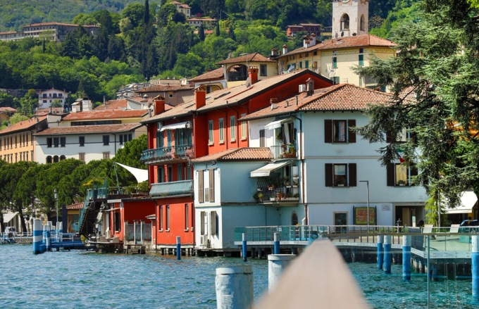 Lovere, 42enne salva la vita a una donna che si era buttata nel lago d’Iseo