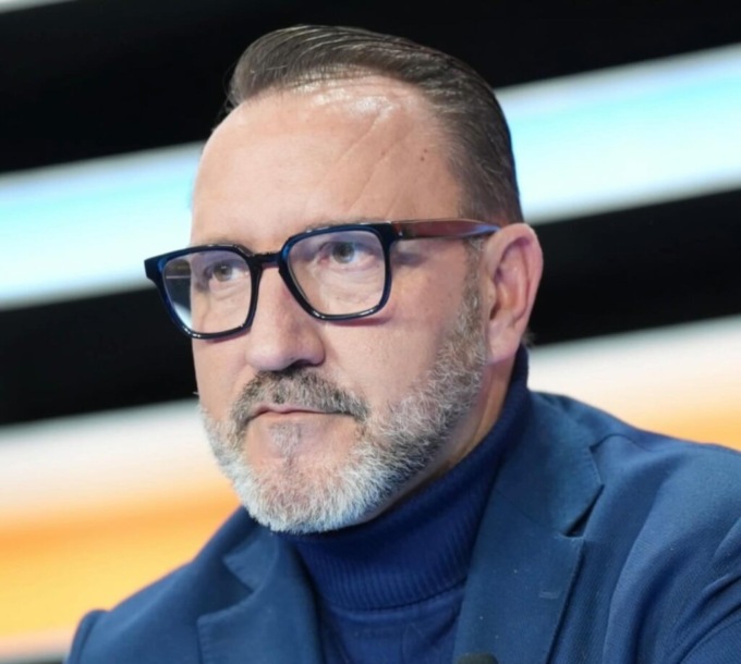 «Un’arte alla portata di tutti»: l’ex arbitro e gallerista Mario Mazzoleni si candida a fianco di Pezzotta