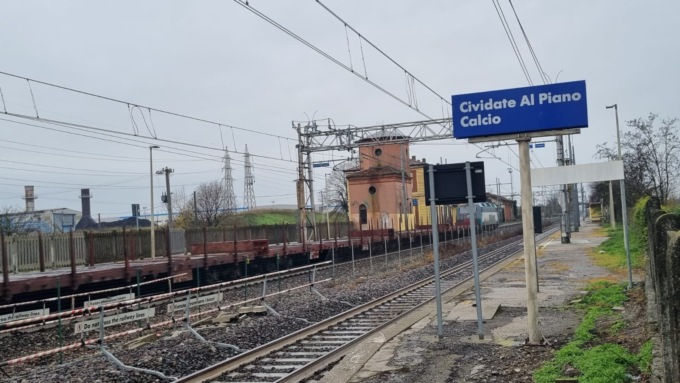 Sparatoria alla stazione di Cividate: ferito uno straniero