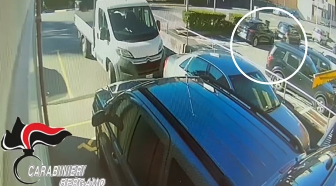 Truffa a un’anziana di Ponteranica lo scorso novembre: in carcere a Napoli due trasfertisti