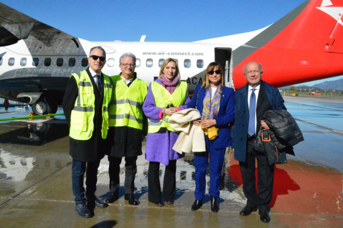 Da oggi, tutte le sere, si potrà volare da Bergamo a Perugia: inaugurata la nuova rotta Aeroitalia