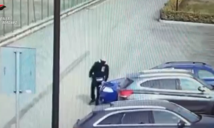 Rubavano le chiavi di casa dalle auto e svaligiavano le abitazioni: condannati due 25enni