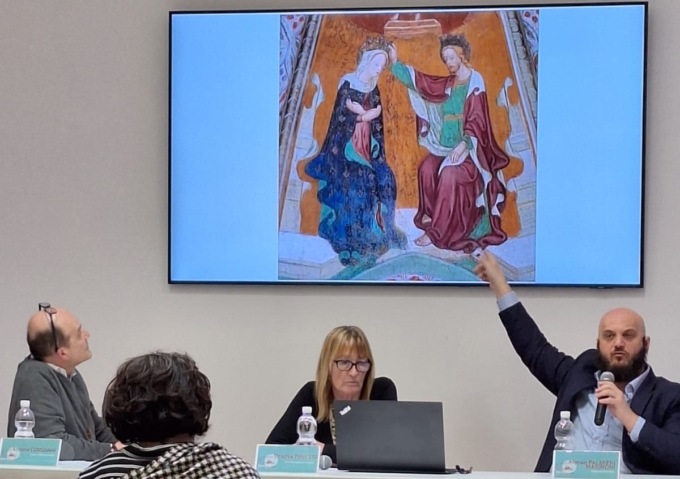 L’occhio di Allah sul manto della Madonna in un dipinto nella Chiesa dell’Incoronata a Martinengo