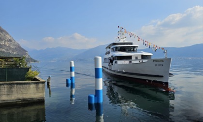 Il varo della tanto attesa motonave "Predore", a propulsione diesel-elettrica, sul lago d'Iseo