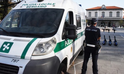 Multe, presidi e controlli antidroga (anche sulla Teb): la settimana della polizia locale