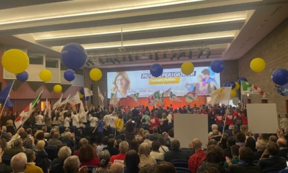 Elena Carnevali presenta la coalizione: in quattrocento in Fiera