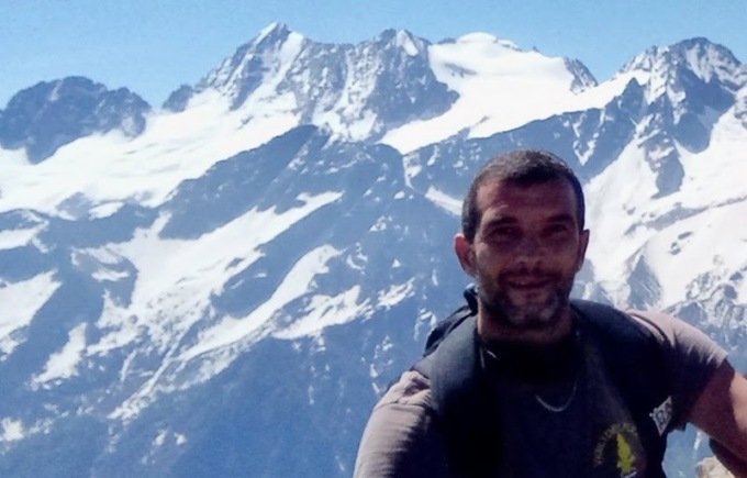 Vigile del fuoco di Longuelo muore mentre va al lavoro: camera ardente al comando