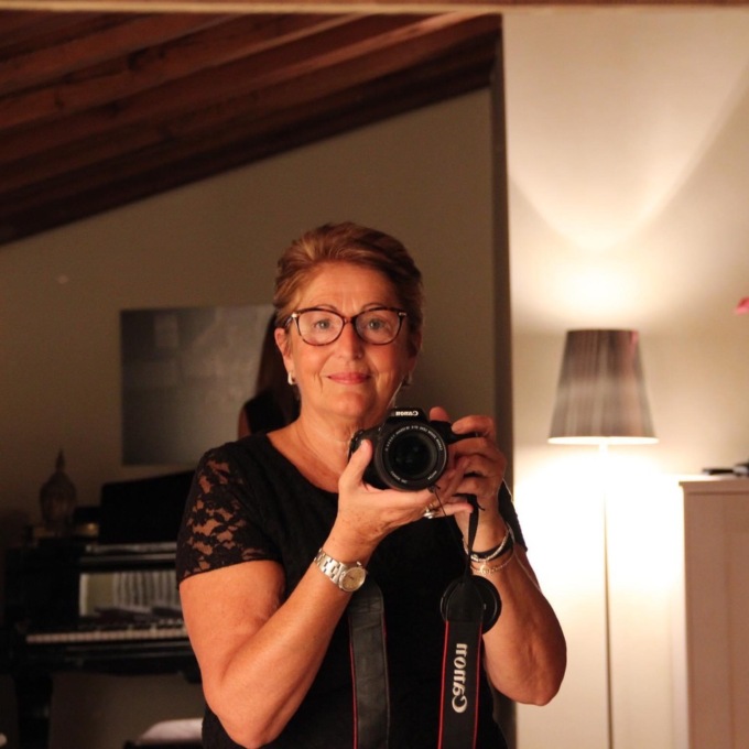 “Il mondo in una stanza”, in mostra 31 fotografie di Cristina Pezzotta