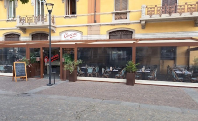 Spaccate in piazza Sant’Anna, denunciati due giovani: avevano addosso la refurtiva
