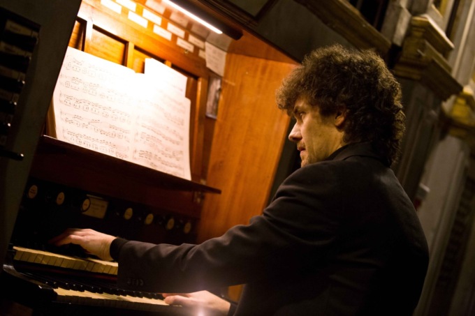 Urgnano, Roberto Olzer apre la rassegna organistica “Tra cielo e terra”