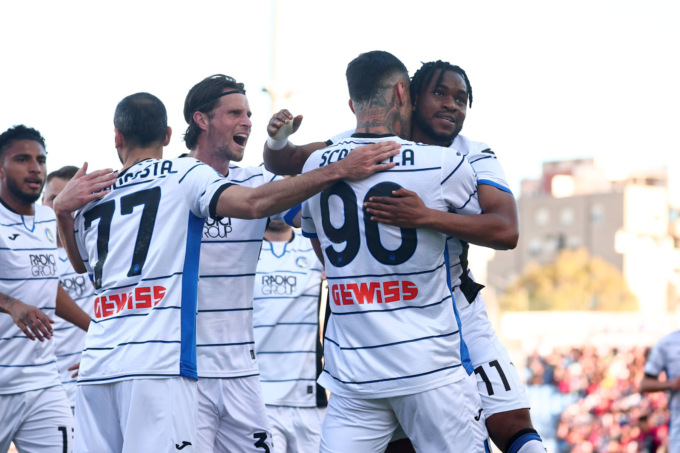 Cronaca di Cagliari-Atalanta 2-1: non basta Scamacca, i rossoblù rimontano con Augello e Viola