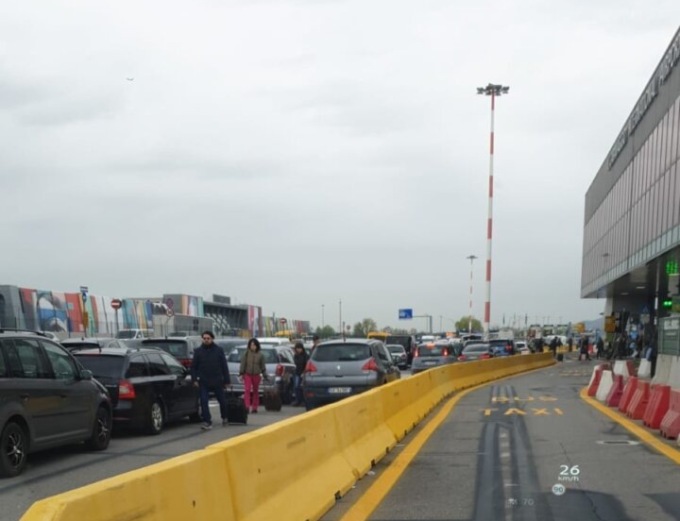 Giro più lungo per i taxi che arrivano a Orio: «Ridicolo per il terzo aeroporto d’Italia»