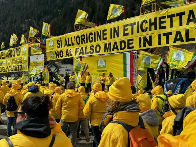 Anche gli agricoltori bergamaschi al presidio del Brennero contro il “Fake in Italy”
