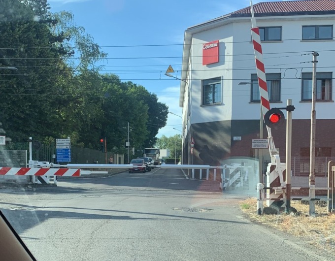 Multa da 168 euro a 54enne bergamasca per un’infrazione in Brianza, ma le hanno clonato la targa