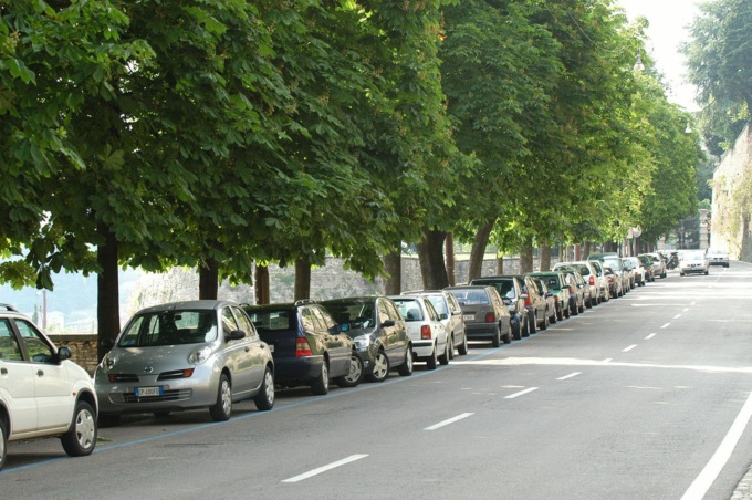 Città Alta, arrivano un centinaio di parcheggi per le moto lungo le Mura