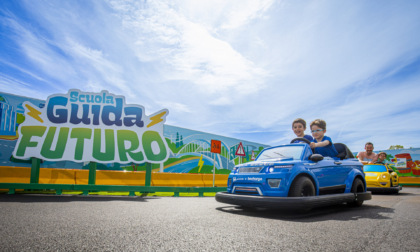 Scuola Guida Futuro: a Leolandia i bambini guidano le macchine elettriche