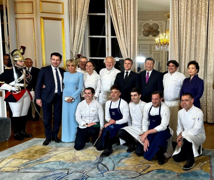 L’emozione dello chef trentenne Luca Adobati, di Alzano: «Ho cucinato all’Eliseo»