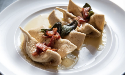 Ottobre ci riserva anche i deliziosi “bertù”, ravioli a forma di orecchie d’asino