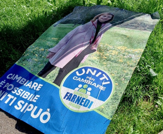 A Torre Boldone cartelloni elettorali strappati, ma la candidata Farnedi guarda oltre
