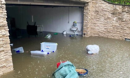 Non solo Longuelo: anche Mozzo s'è allagato. L'acqua è arrivata fino al municipio