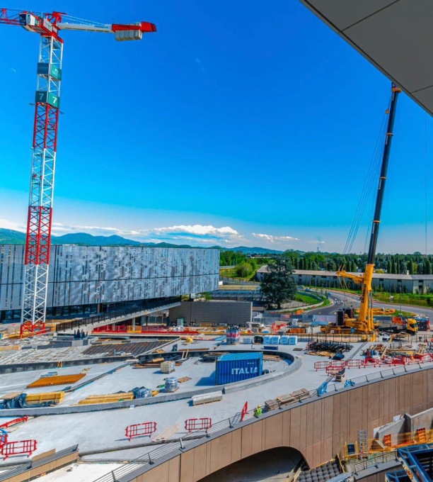 Sopralluogo al cantiere di Chorus Life. Obiettivo: Arena pronta entro la fine dell’anno