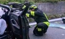 Auto contro un camion guasto sull’asse interurbano a Treviolo, muore ragazza di 26 anni