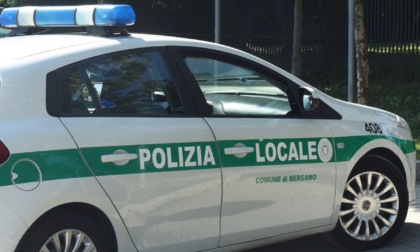 Bergamo, tenta di fuggire a controllo antidroga: 36enne di Presezzo ai domiciliari