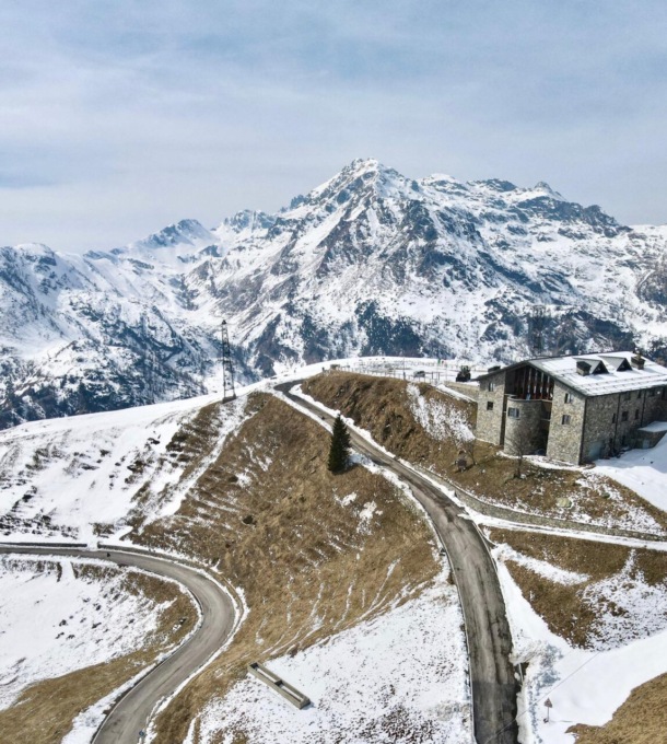 Passo San Marco, ora si possono raggiungere i rifugi. Ma c’è ancora neve