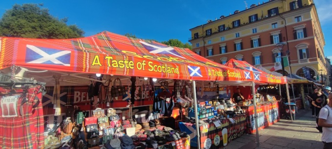 Cibo, artigianato e street food dal mondo: a Sarnico c’è il mercato internazionale