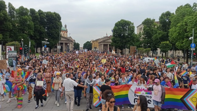 Bergamo Pride 2025: “Identità in rivolta” invade la città il 21 giugno