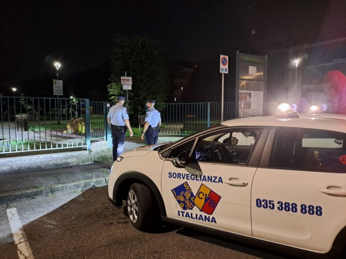 Atti vandalici, schiamazzi e ragazzi maleducati nei parchi a Dalmine, ecco le guardie