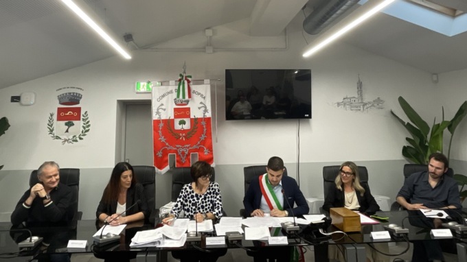 Sorpresa nella nuova giunta a Osio Sopra: l’ex sindaco Pelicioli resta come assessore