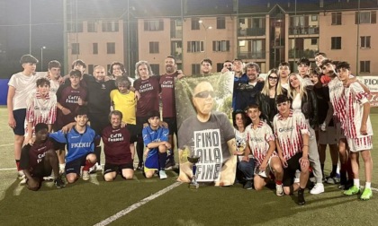 Sorrisi e gol ad Alzano Lombardo, con Stefano Bertocchi che faceva il tifo da lassù