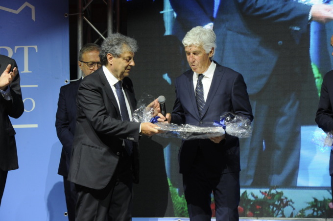 Al Gala dell’Accademia dello Sport raccolti altri 24 mila euro. Col saluto di Meloni