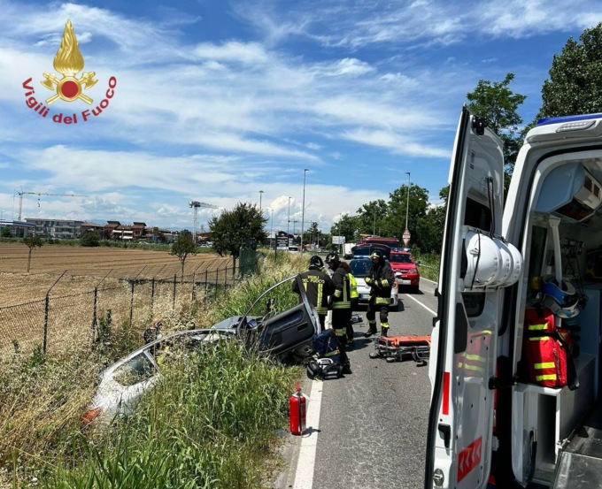 Frontale tra un’auto e un furgone sulla Soncinese, 47enne in gravi condizioni