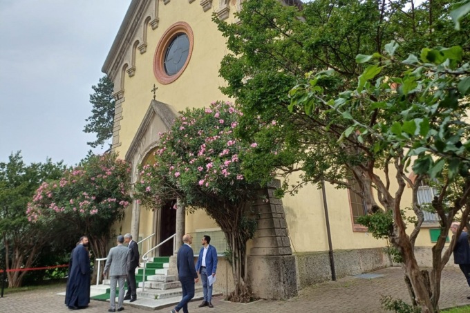 Chiesetta agli ex Riuniti, insediata la Consulta regionale interreligiosa. Ma la battaglia legale…