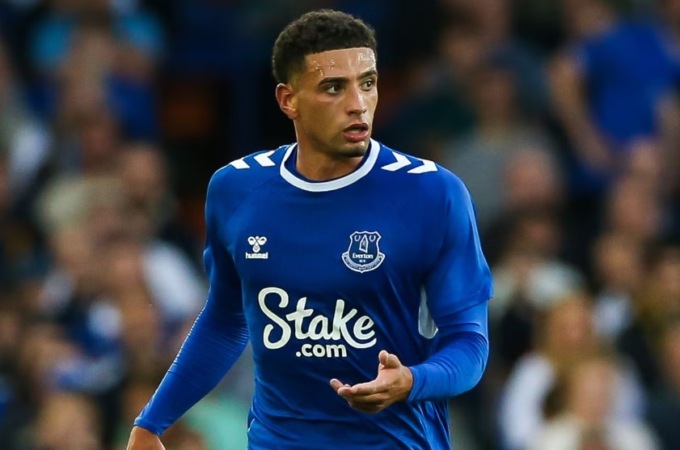 Idea Godfrey (Everton), ma l’offerta da 10 milioni per il momento è troppo bassa